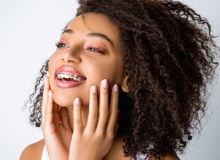 It is important to understand the many variables that affect the cost of traditional braces