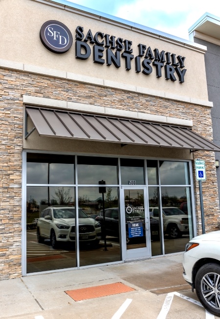 Exterior of Sachse Family Dentistry at Woodbridge